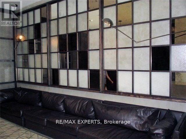 512 - 1990 Bloor Street W, Toronto, Ontario  M6P 3L1 - Photo 2 - W12428820