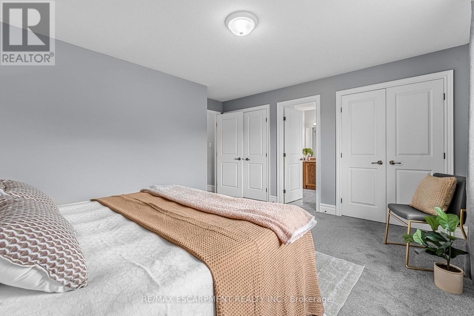 33 Sarah Crescent, West Lincoln, Ontario  L0R 2A0 - Photo 14 - X12428668