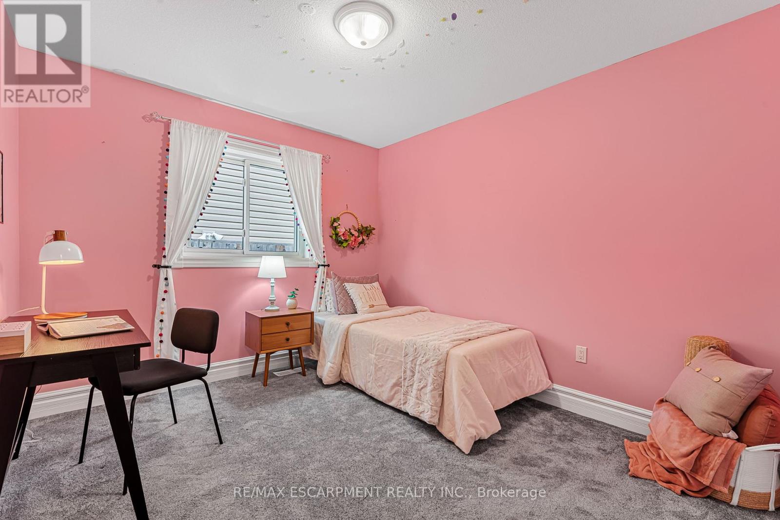 33 Sarah Crescent, West Lincoln, Ontario  L0R 2A0 - Photo 18 - X12428668