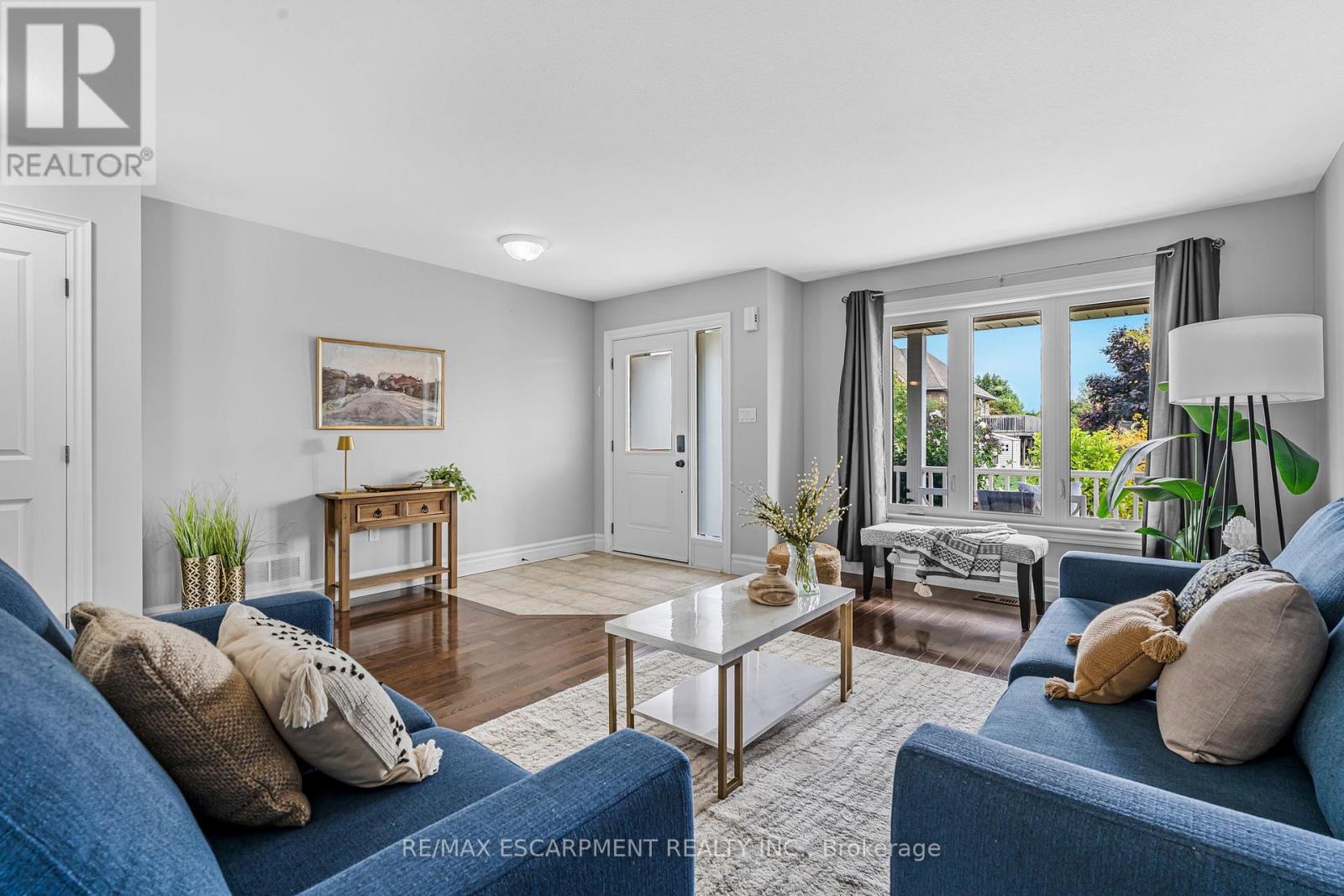 33 Sarah Crescent, West Lincoln, Ontario  L0R 2A0 - Photo 6 - X12428668