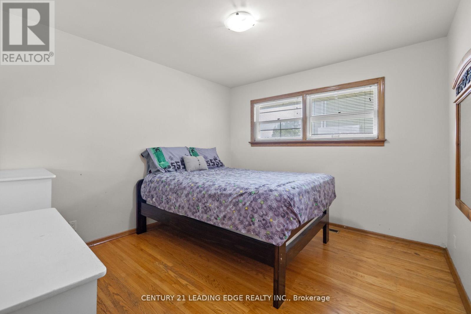 Main - 427 Krug Street, Kitchener, Ontario  N2B 1K9 - Photo 23 - X12428728