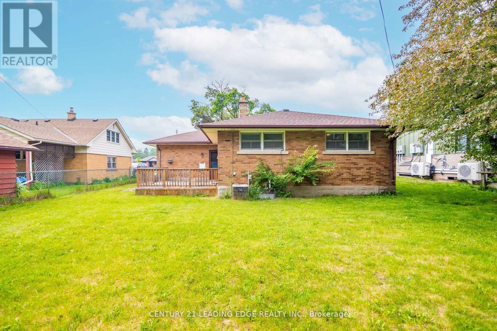 Main - 427 Krug Street, Kitchener, Ontario  N2B 1K9 - Photo 27 - X12428728
