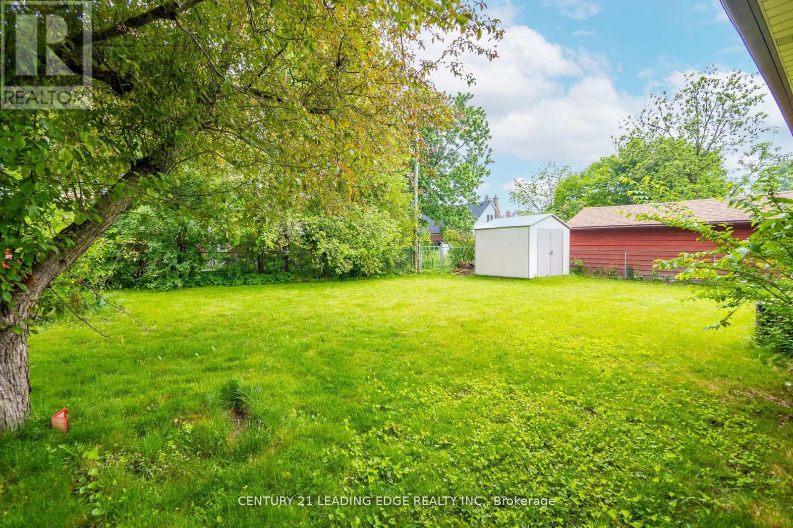 Main - 427 Krug Street, Kitchener, Ontario  N2B 1K9 - Photo 28 - X12428728