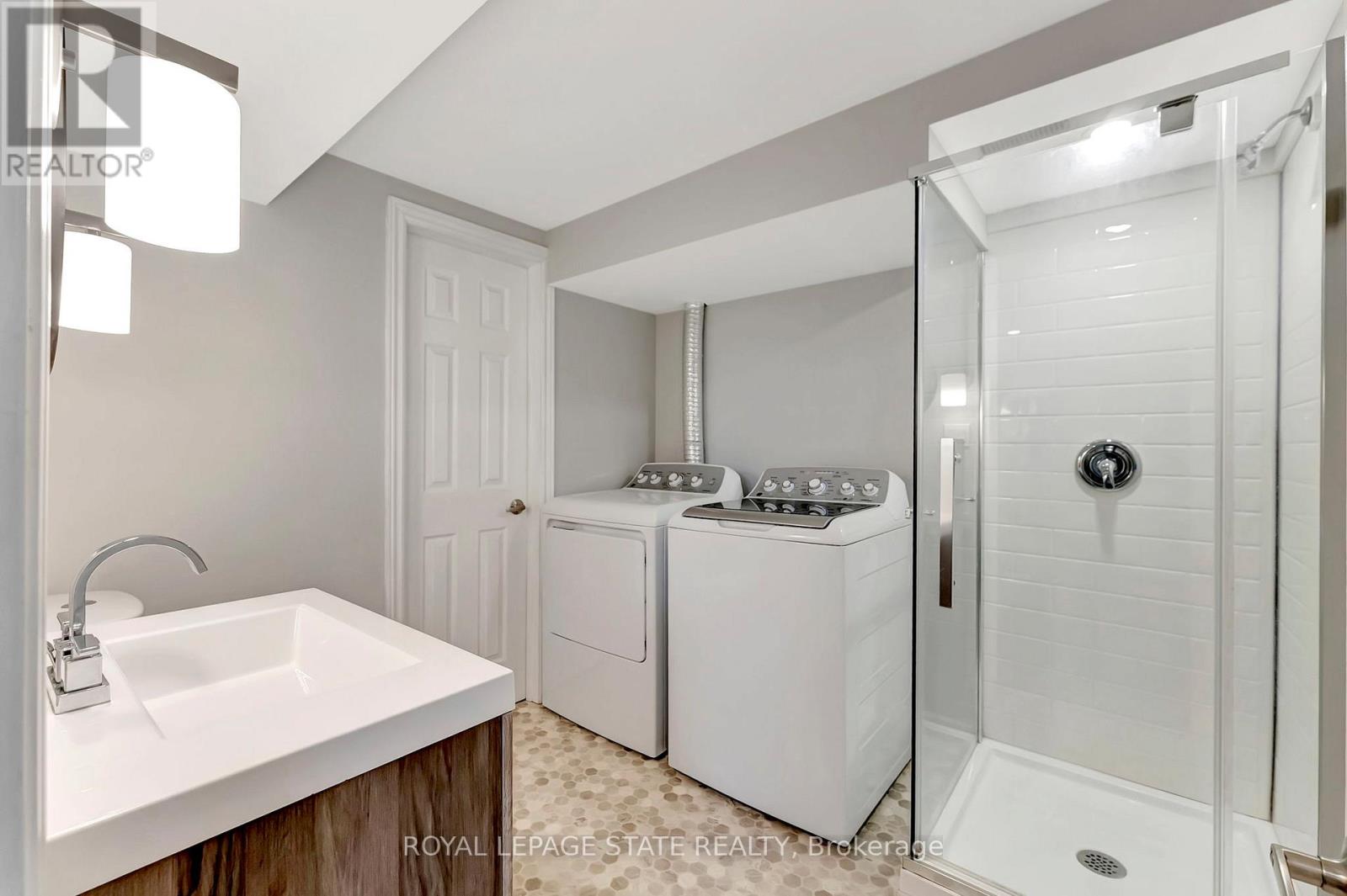 41 Yeoville Court, Hamilton, Ontario  L9C 5W4 - Photo 37 - X12428746
