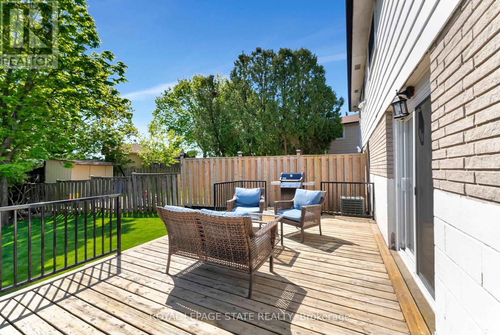 41 Yeoville Court, Hamilton, Ontario  L9C 5W4 - Photo 39 - X12428746