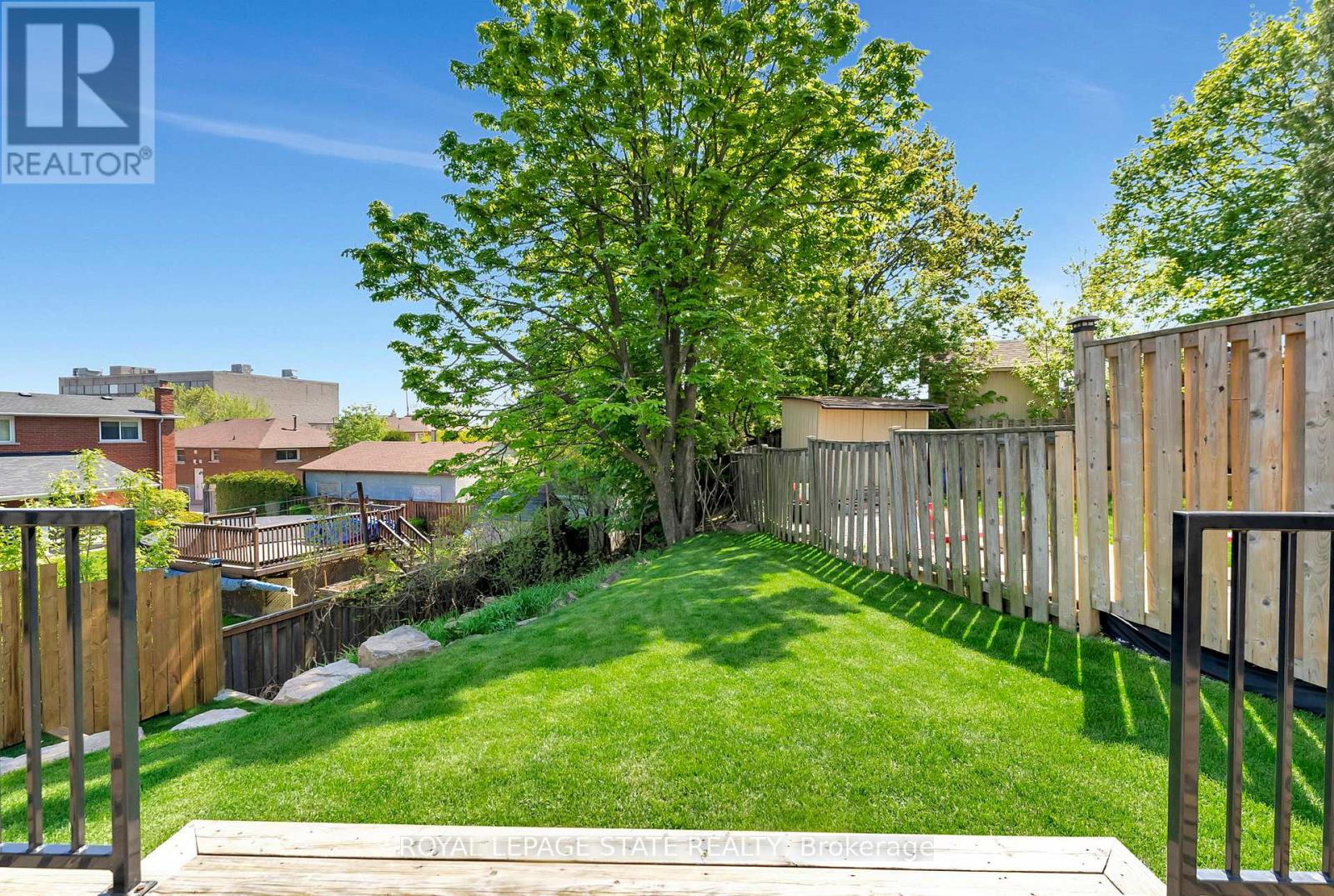 41 Yeoville Court, Hamilton, Ontario  L9C 5W4 - Photo 42 - X12428746