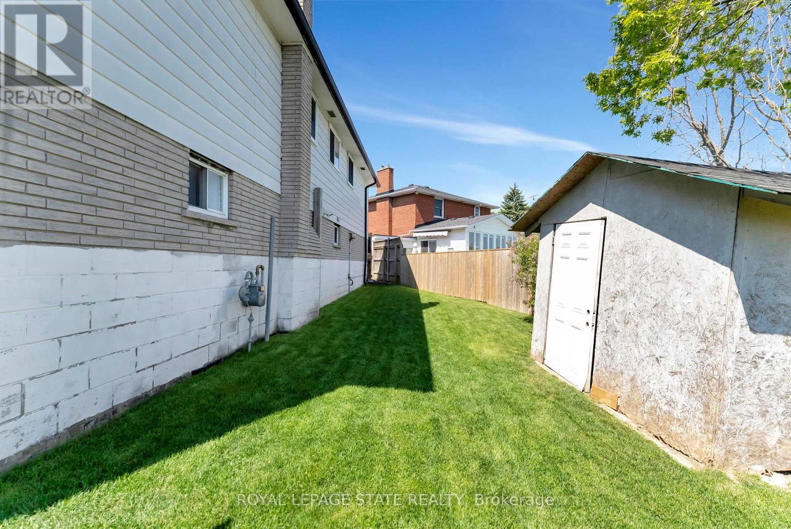 41 Yeoville Court, Hamilton, Ontario  L9C 5W4 - Photo 45 - X12428746