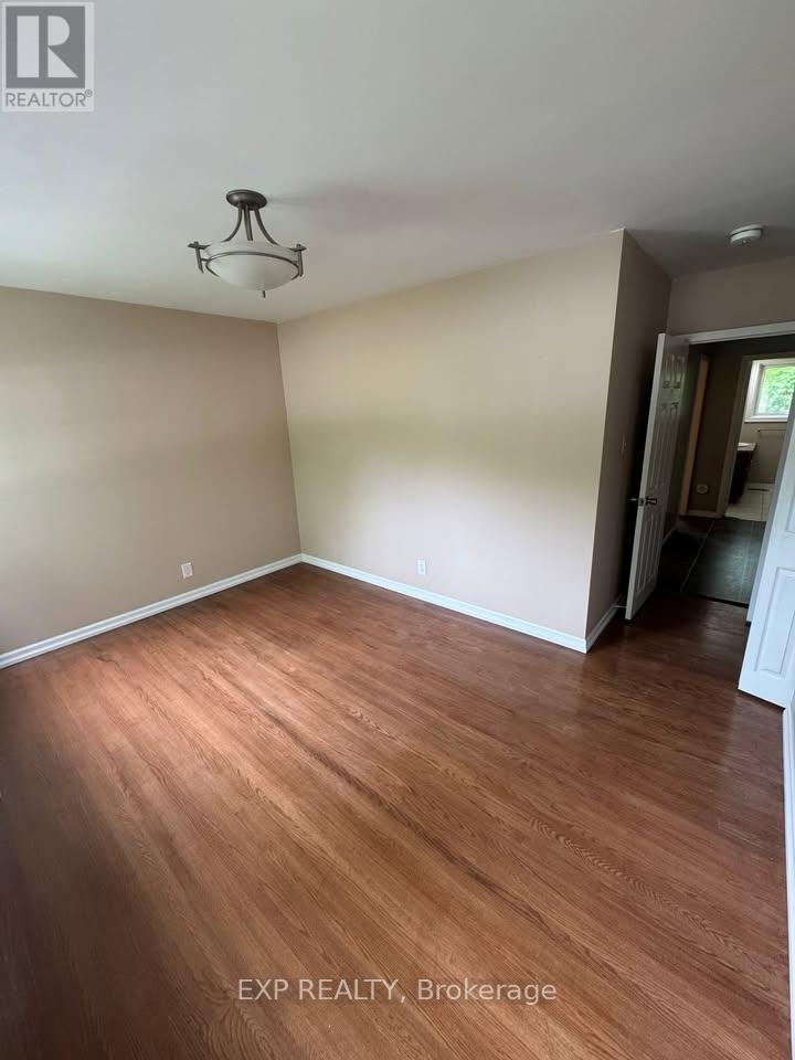 370 Greenbrook Drive, Kitchener, Ontario  N2M 4K4 - Photo 12 - X12428778