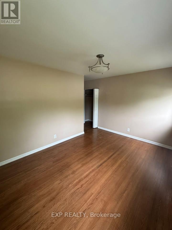 370 Greenbrook Drive, Kitchener, Ontario  N2M 4K4 - Photo 16 - X12428778