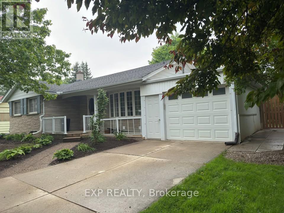 370 Greenbrook Drive, Kitchener, Ontario  N2M 4K4 - Photo 2 - X12428778