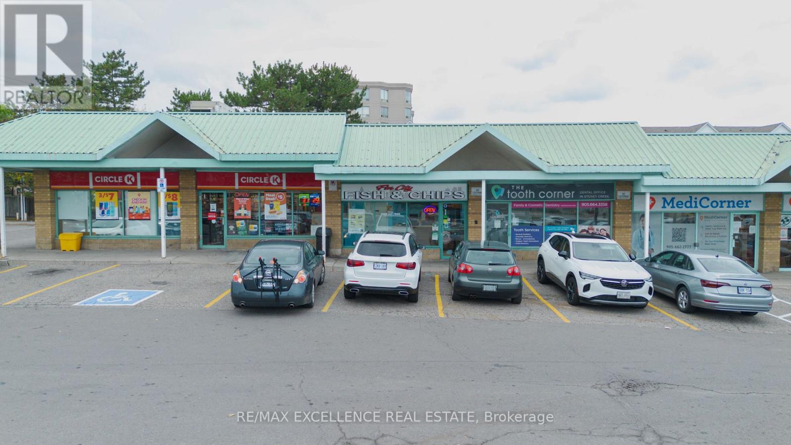 105 - 521 Highway 8, Hamilton, Ontario  L8G 4L6 - Photo 2 - X12428798