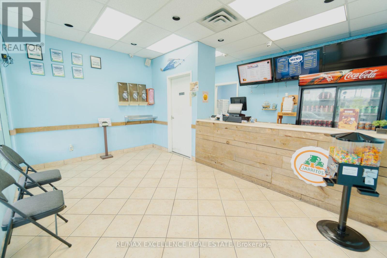 105 - 521 Highway 8, Hamilton, Ontario  L8G 4L6 - Photo 4 - X12428798
