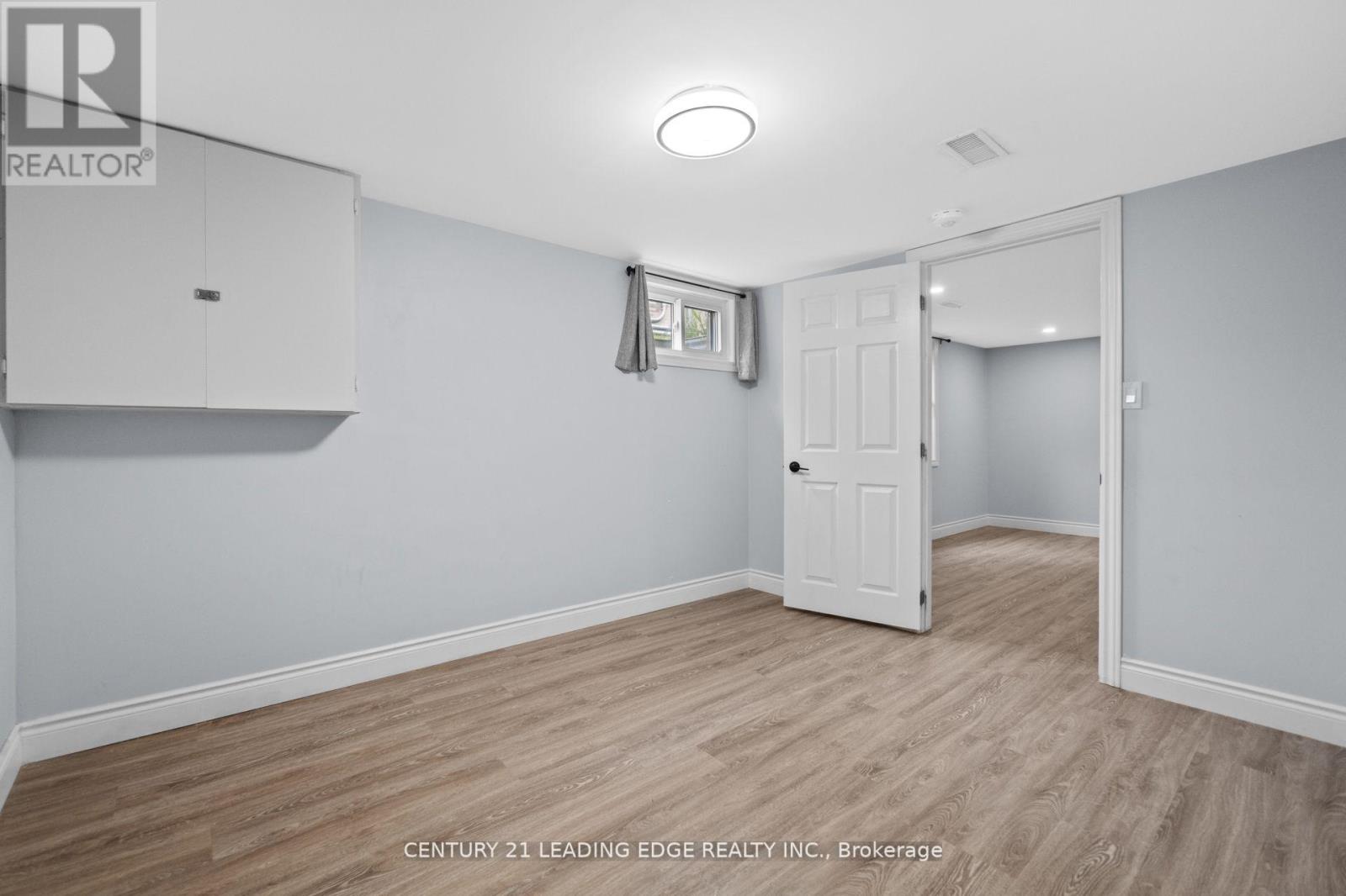 Lower - 427 Krug Street, Kitchener, Ontario  N2B 1K9 - Photo 15 - X12428804