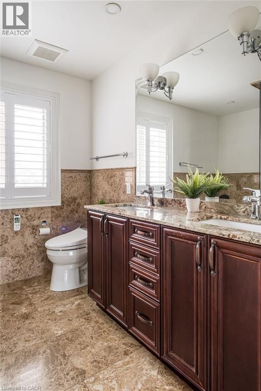2293 Sovereign Street, Halton, Ontario  L6L 1L5 - Photo 19 - 40773774