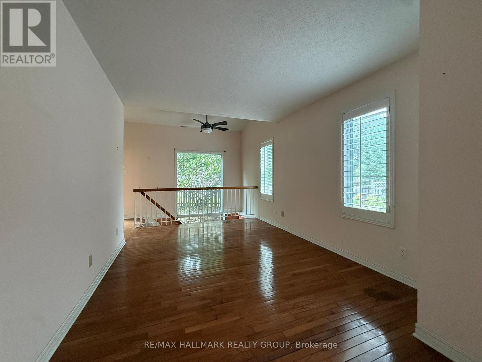 195 Blackdome Crescent, Ottawa, Ontario  K2T 1A6 - Photo 8 - X12428730
