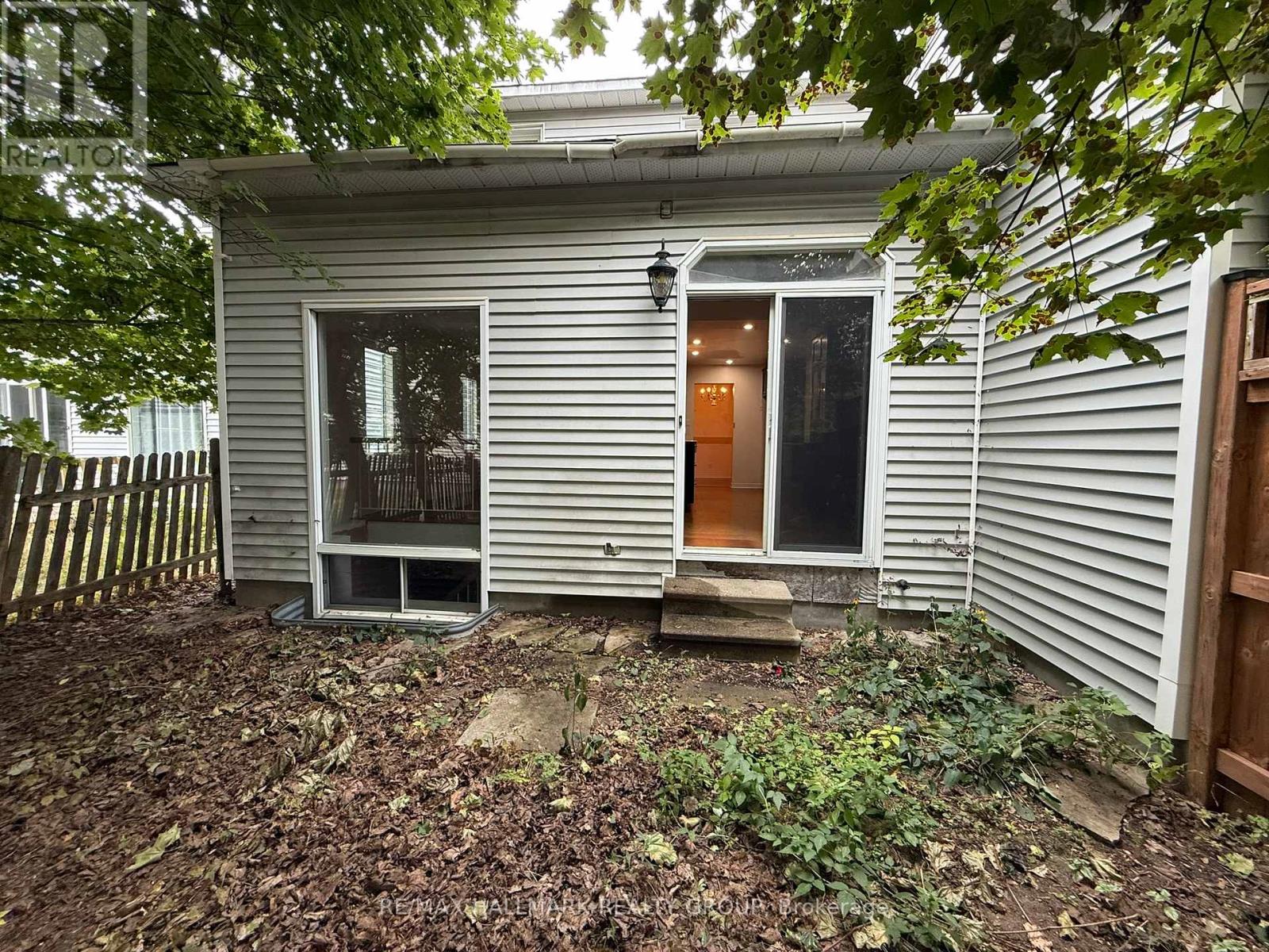 195 Blackdome Crescent, Ottawa, Ontario  K2T 1A6 - Photo 32 - X12428730