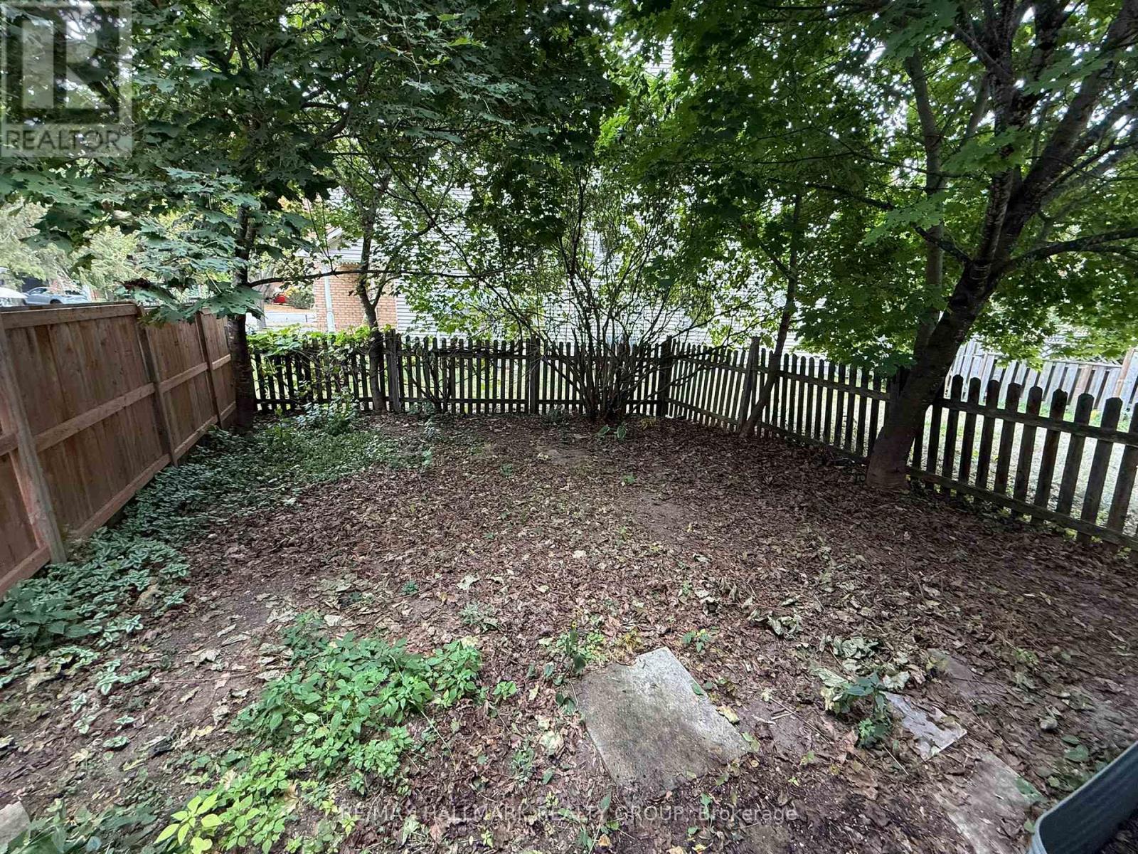 195 Blackdome Crescent, Ottawa, Ontario  K2T 1A6 - Photo 33 - X12428730