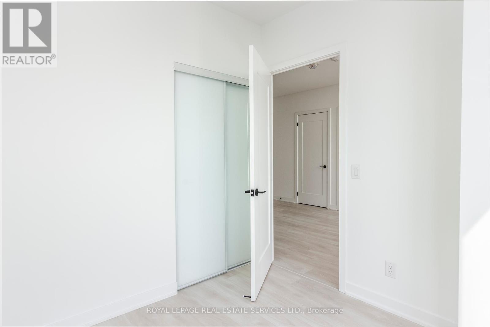1207 - 5 Defries Street, Toronto, Ontario  M5A 0W7 - Photo 17 - C12428829