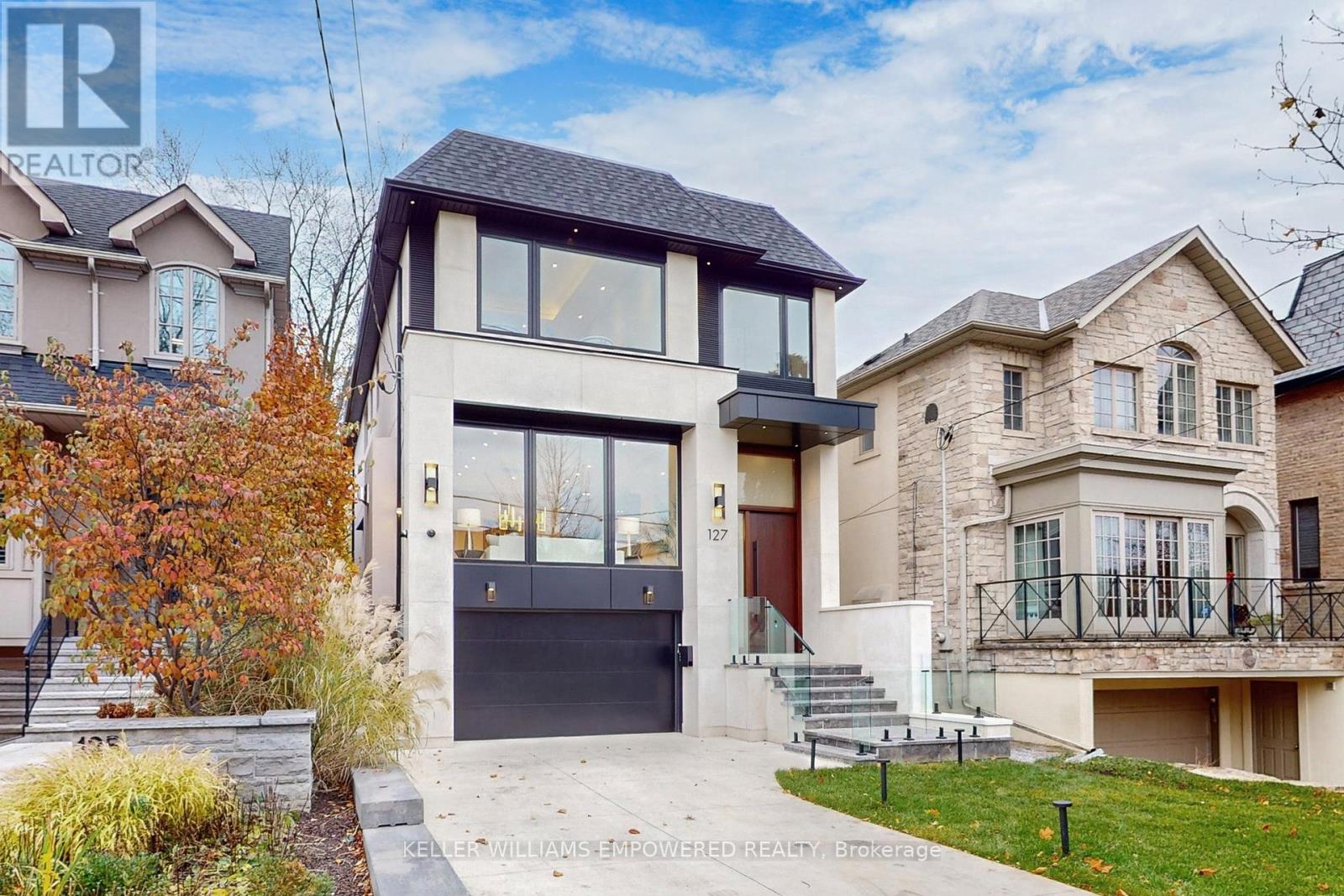 127 JOICEY BOULEVARD, Toronto, Ontario