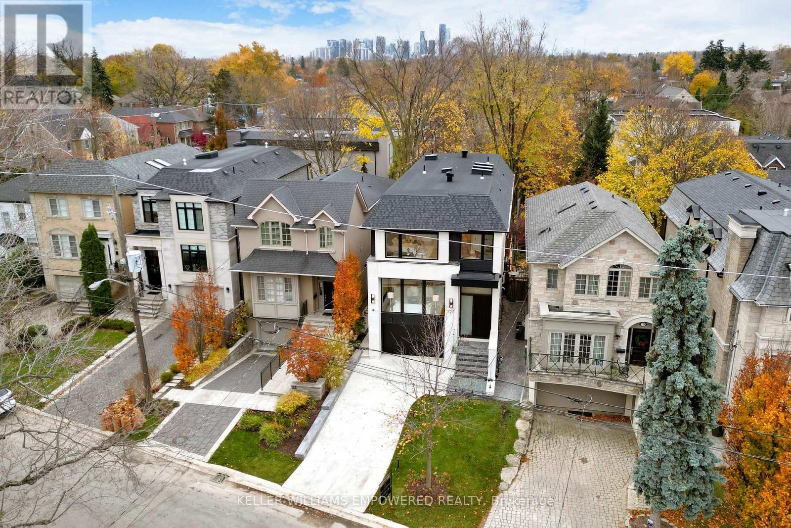 127 Joicey Boulevard, Toronto, Ontario  M5M 2T8 - Photo 2 - C12428876