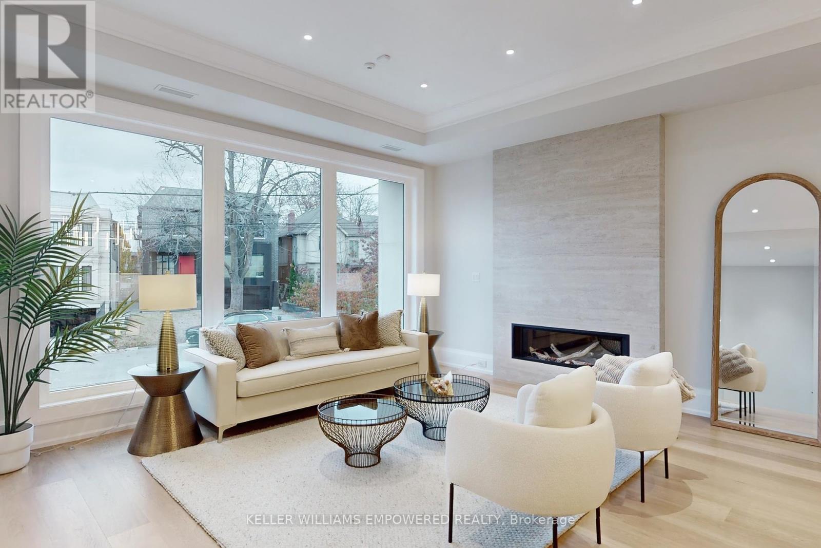 127 Joicey Boulevard, Toronto, Ontario  M5M 2T8 - Photo 7 - C12428876