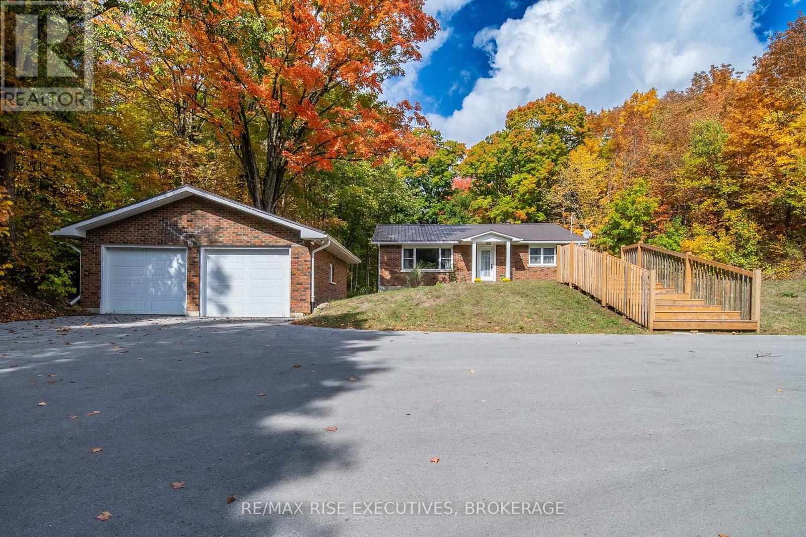 4358 DESERT LAKE ROAD, South Frontenac, Ontario