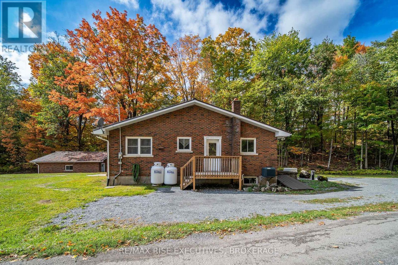 4358 Desert Lake Road, South Frontenac, Ontario  K0H 2W0 - Photo 30 - X12428902