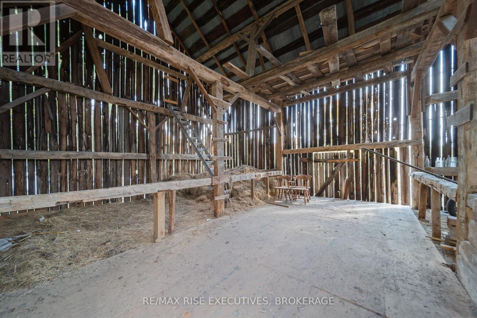 4358 Desert Lake Road, South Frontenac, Ontario  K0H 2W0 - Photo 38 - X12428902