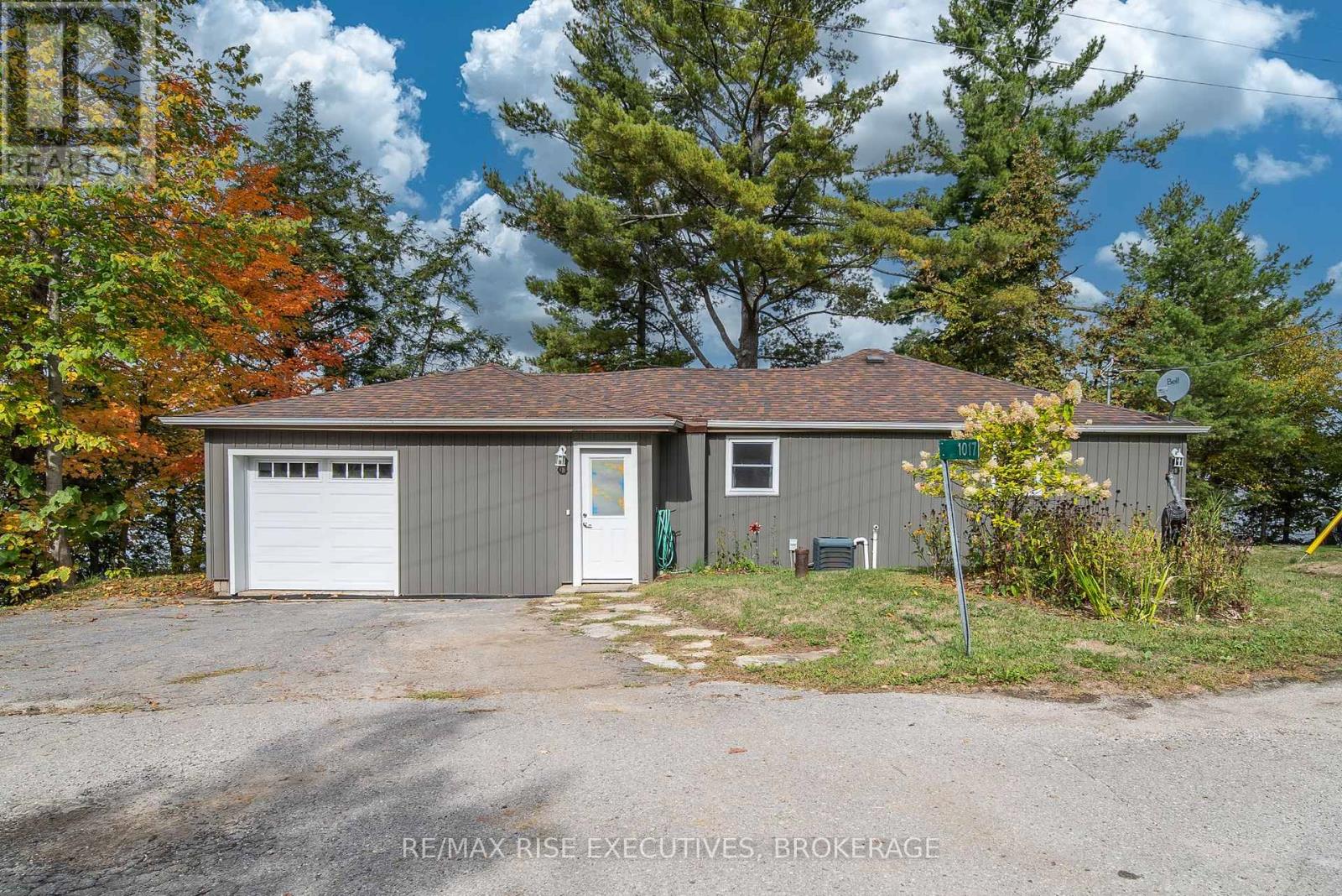 1017 WOODS LANE, Frontenac, Ontario