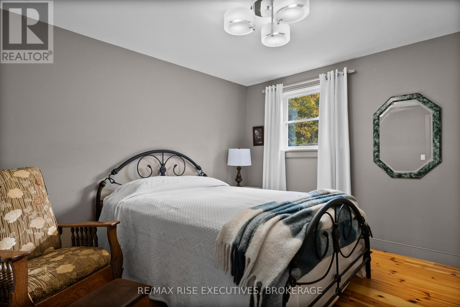 1017 Woods Lane, Frontenac, Ontario  K0H 1W0 - Photo 16 - X12428904