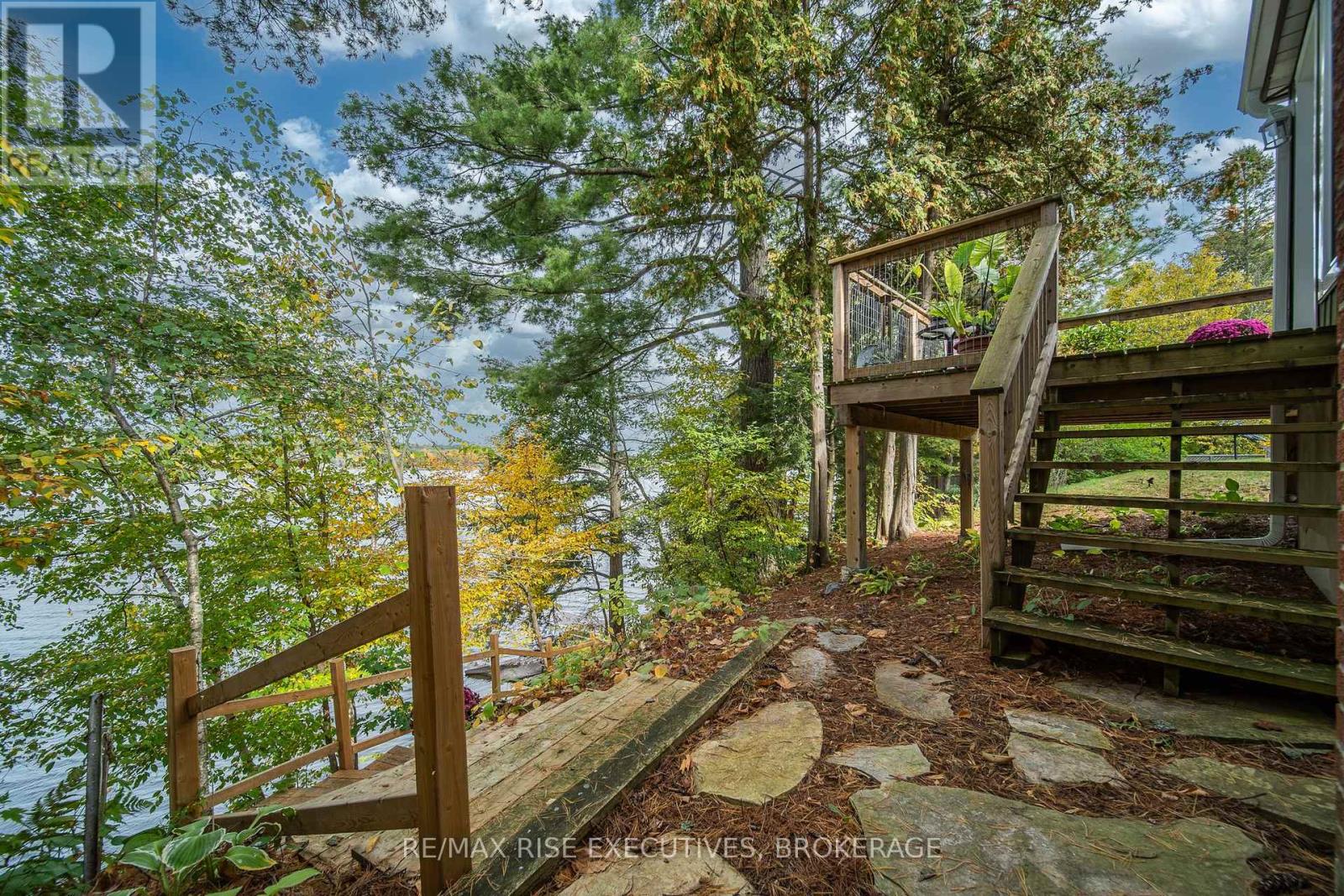 1017 Woods Lane, Frontenac, Ontario  K0H 1W0 - Photo 31 - X12428904