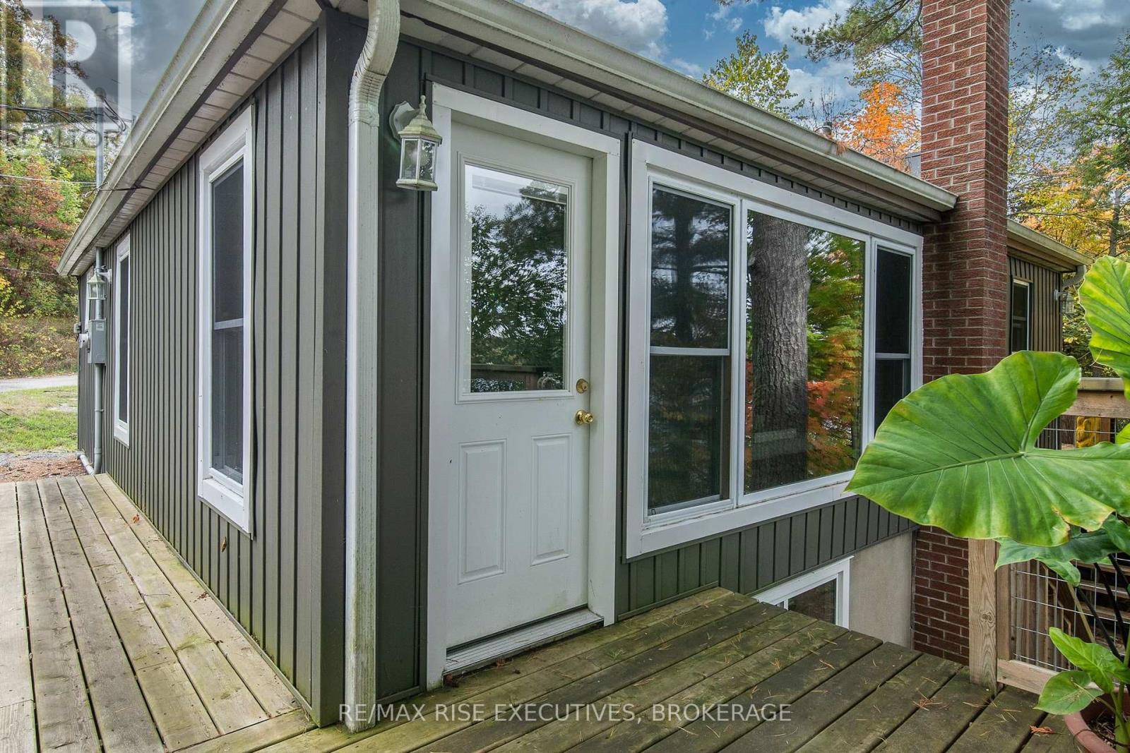 1017 Woods Lane, Frontenac, Ontario  K0H 1W0 - Photo 33 - X12428904
