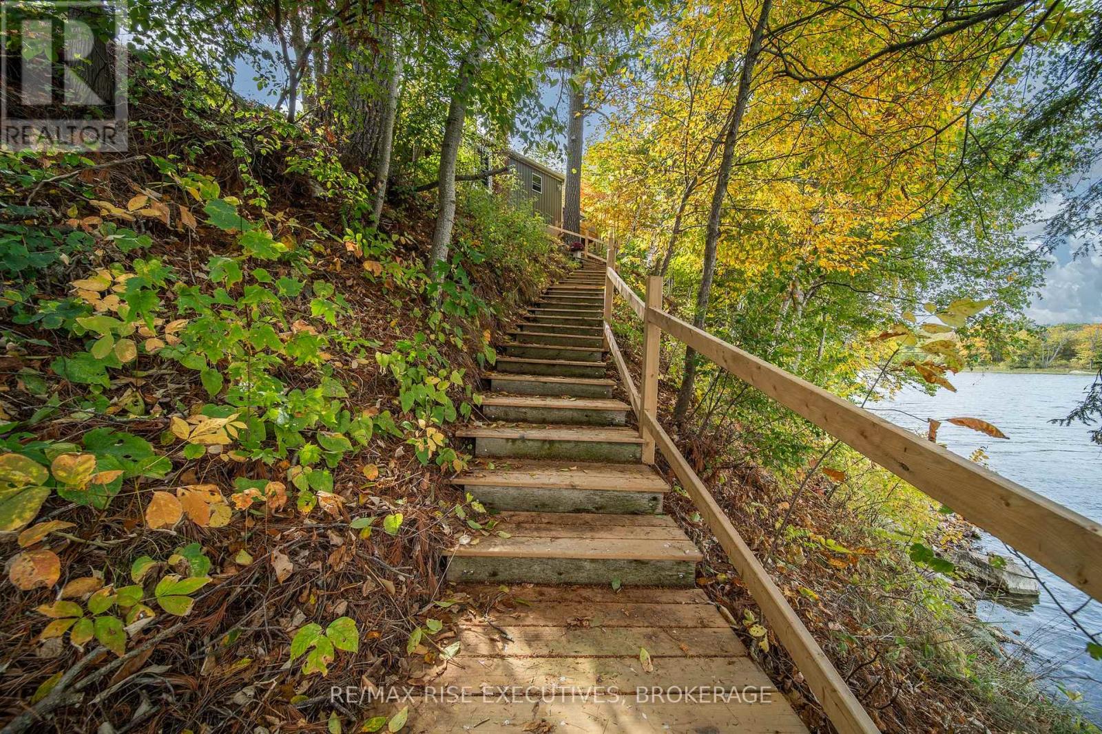 1017 Woods Lane, Frontenac, Ontario  K0H 1W0 - Photo 35 - X12428904