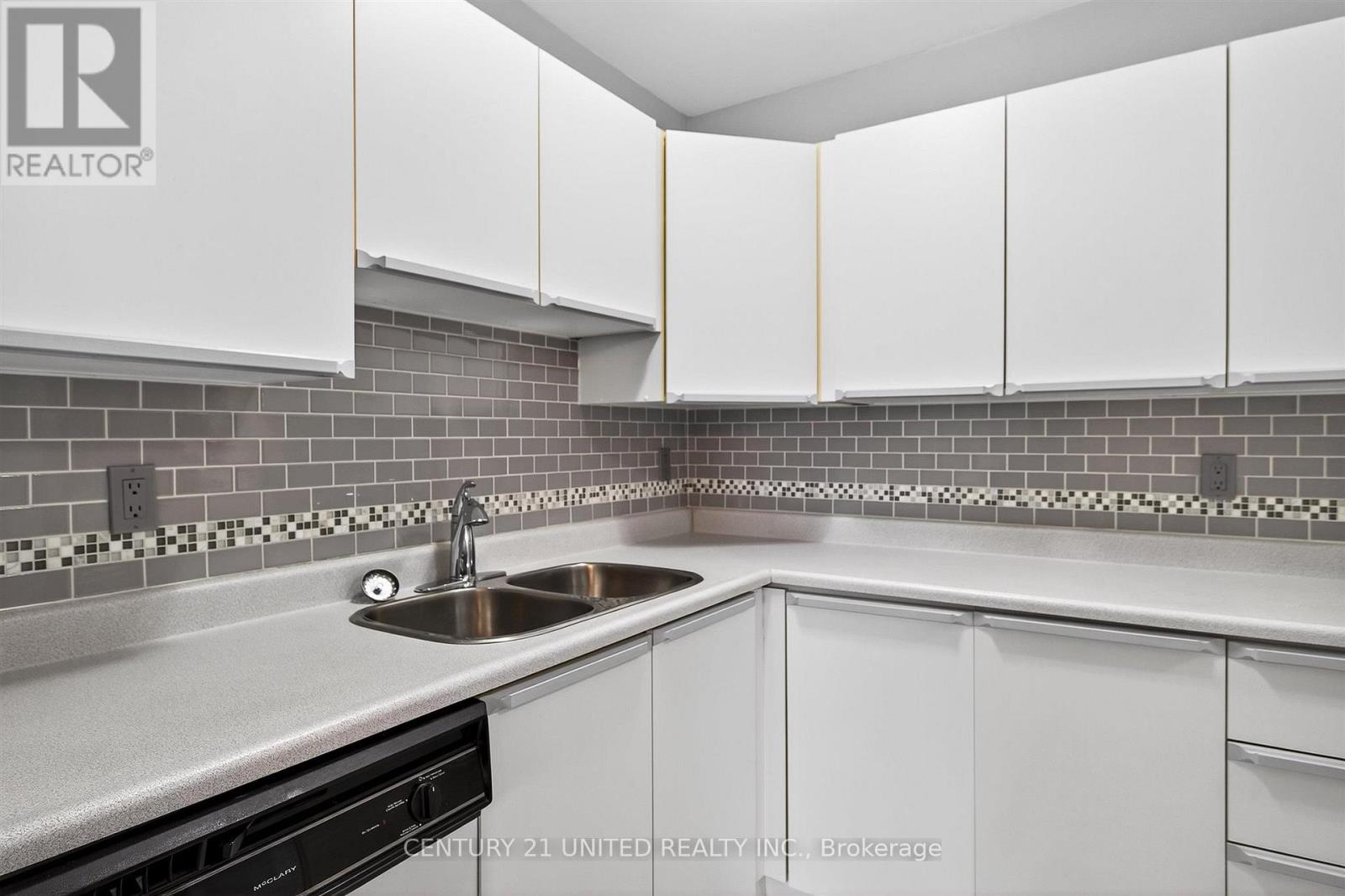 224 - 475 Parkhill Road W, Peterborough, Ontario  K9H 7M5 - Photo 23 - X12429005