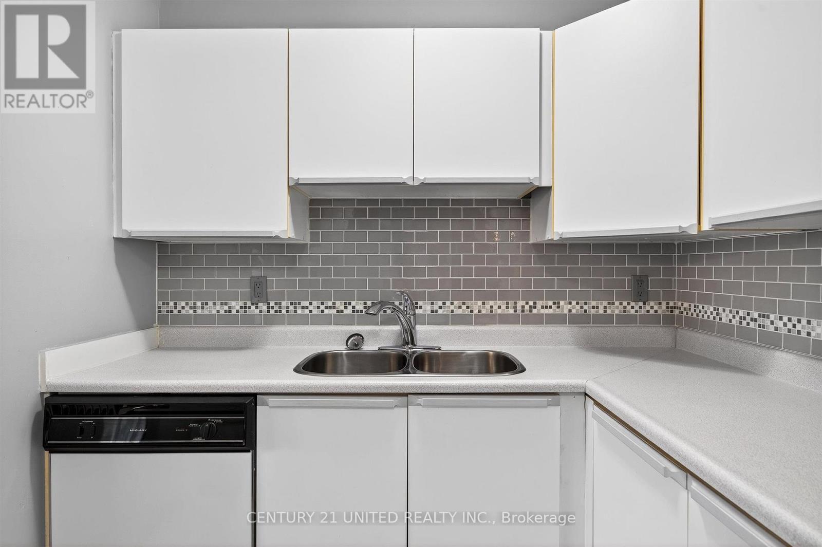 224 - 475 Parkhill Road W, Peterborough, Ontario  K9H 7M5 - Photo 24 - X12429005