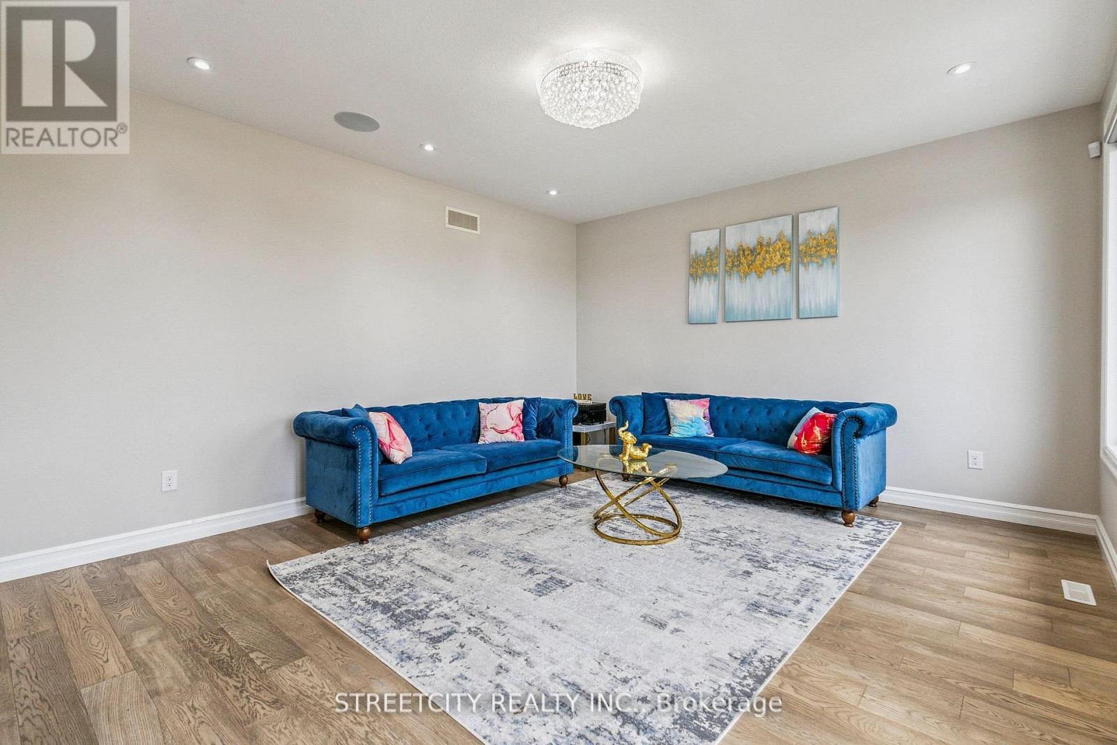 53 Arrowwood Path, Middlesex Centre, Ontario  N0M 2A0 - Photo 11 - X12429026