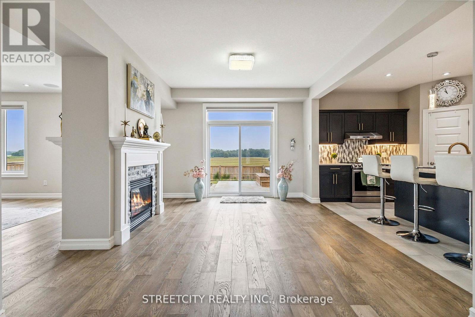 53 Arrowwood Path, Middlesex Centre, Ontario  N0M 2A0 - Photo 16 - X12429026