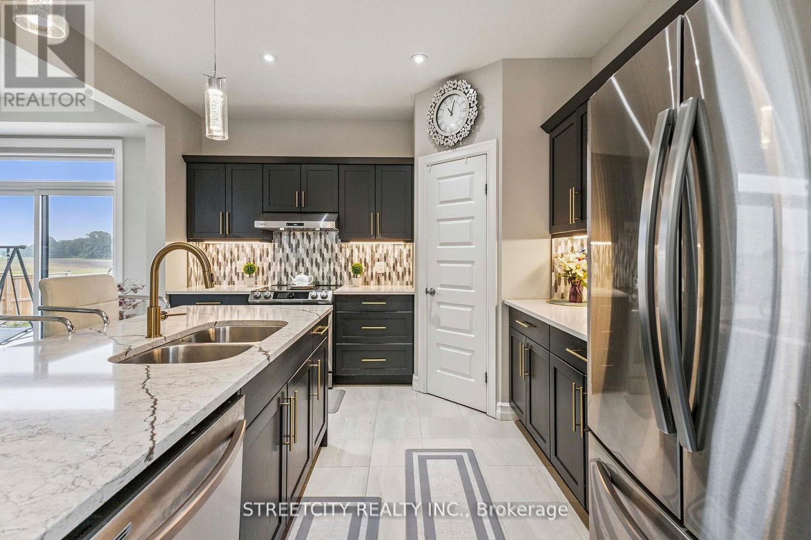 53 Arrowwood Path, Middlesex Centre, Ontario  N0M 2A0 - Photo 22 - X12429026