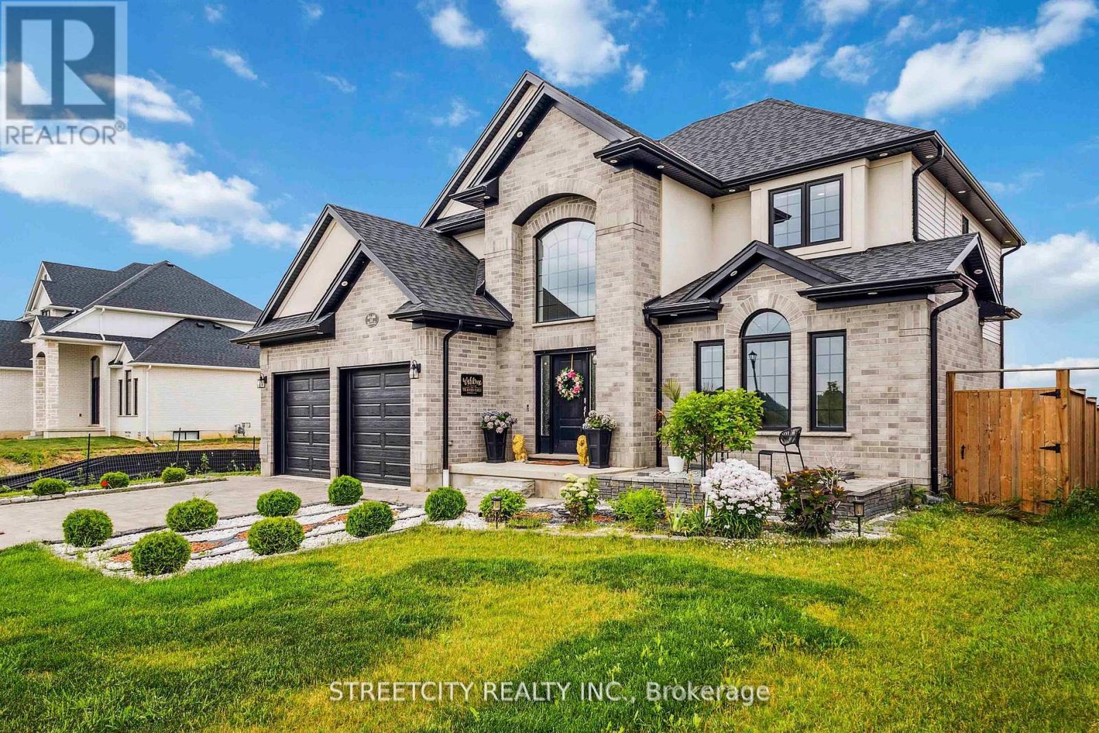 53 Arrowwood Path, Middlesex Centre, Ontario  N0M 2A0 - Photo 3 - X12429026