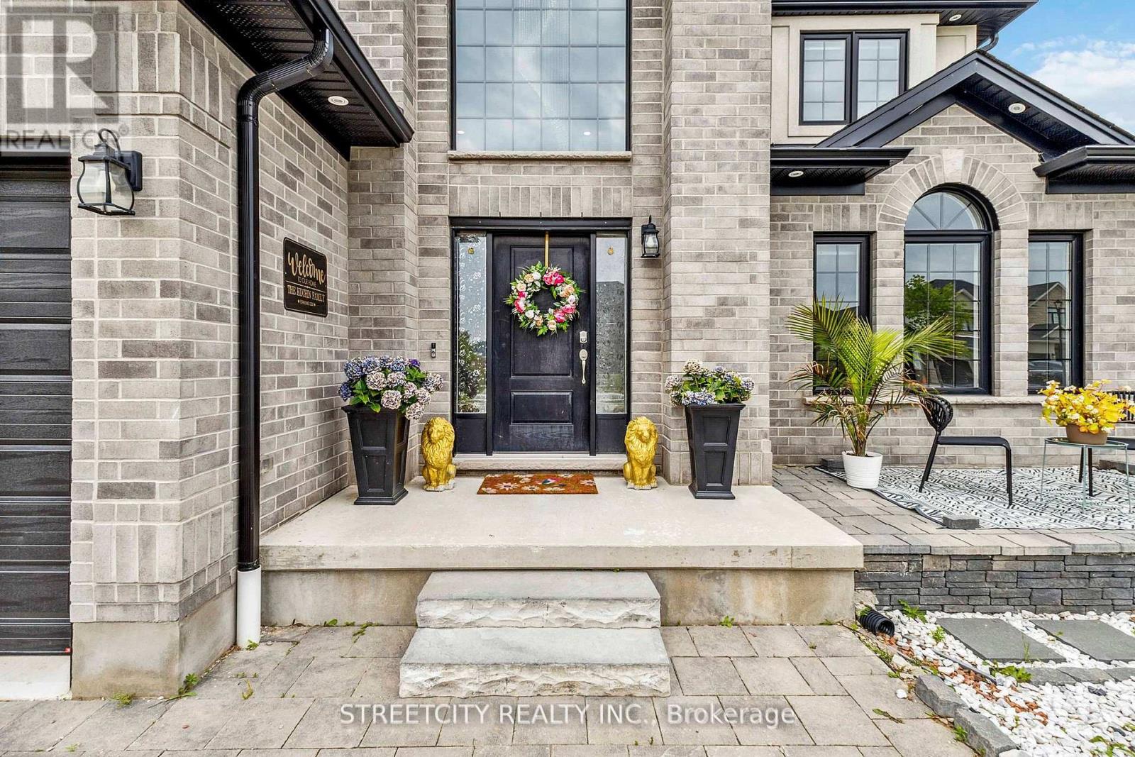 53 Arrowwood Path, Middlesex Centre, Ontario  N0M 2A0 - Photo 4 - X12429026