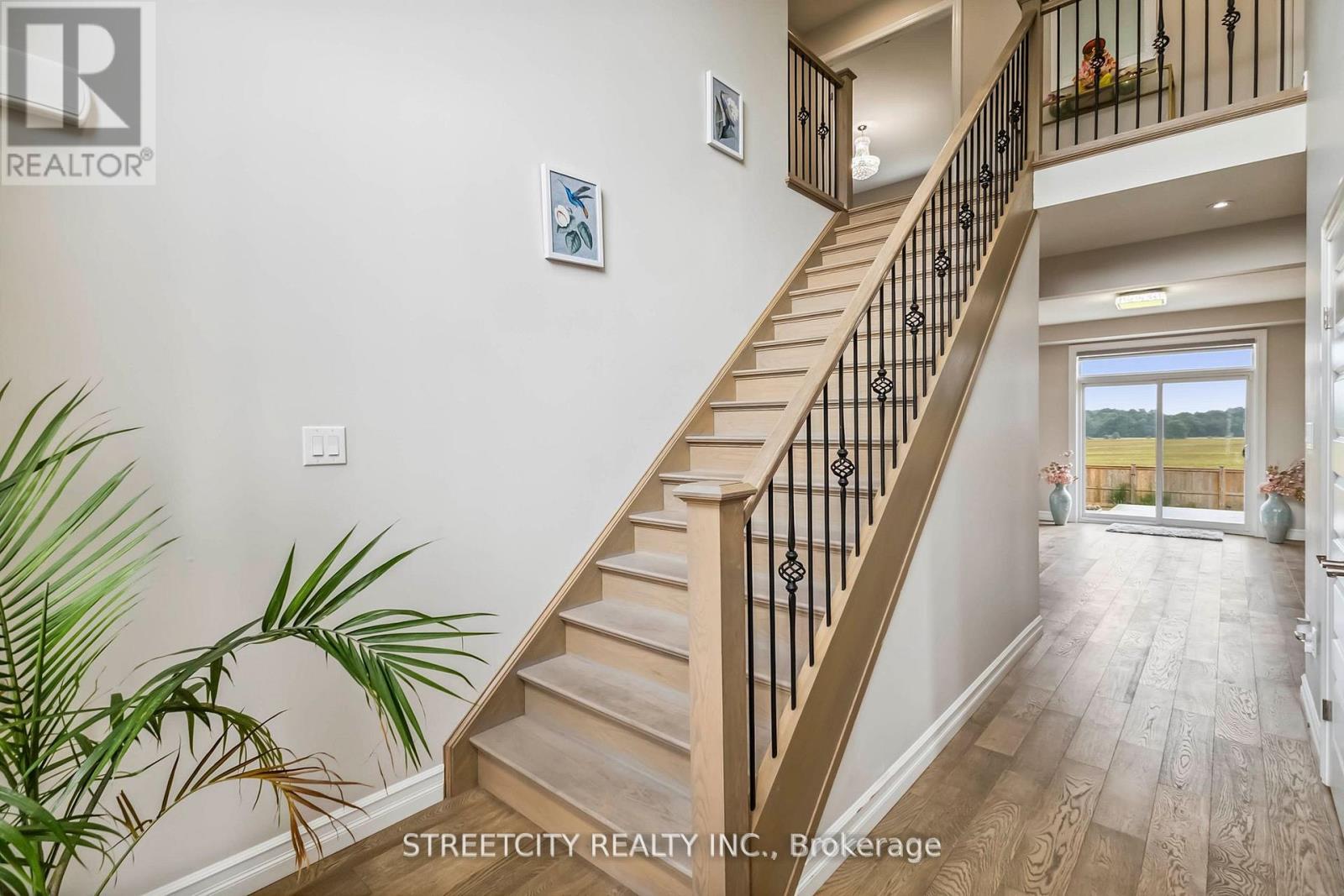 53 Arrowwood Path, Middlesex Centre, Ontario  N0M 2A0 - Photo 8 - X12429026