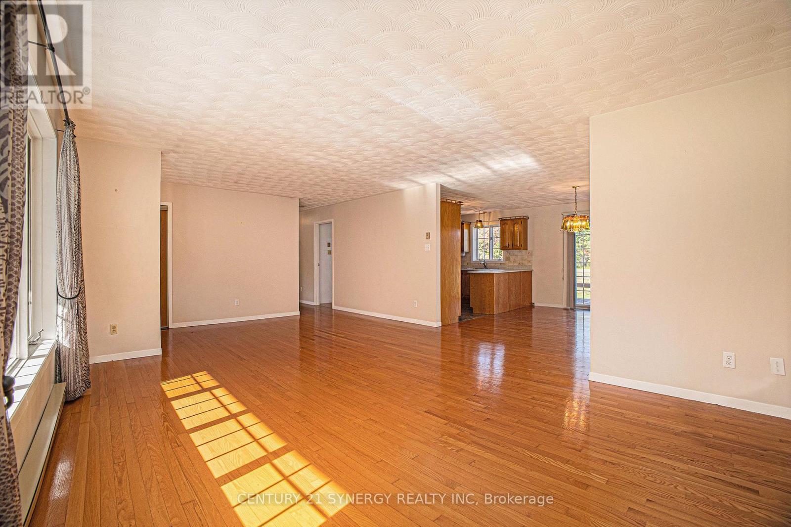 280 Route 300 Road, The Nation, Ontario  K0A 1M0 - Photo 6 - X12428985