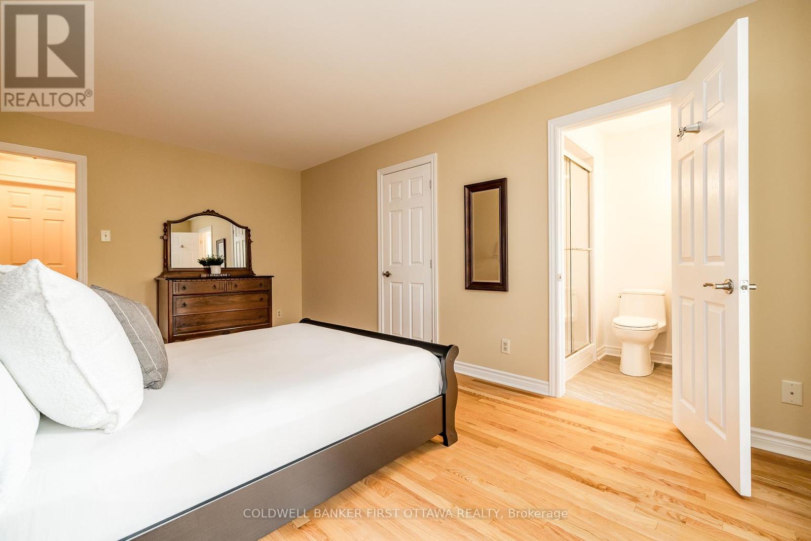 9 Lone Meadow Trail, Ottawa, Ontario  K2S 1C9 - Photo 19 - X12428993