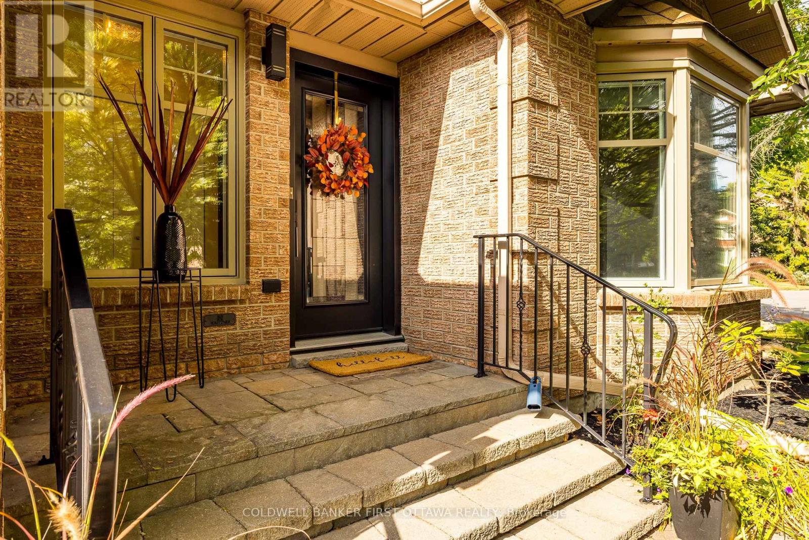 9 Lone Meadow Trail, Ottawa, Ontario  K2S 1C9 - Photo 3 - X12428993