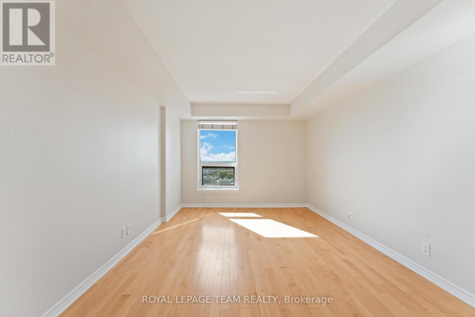801 - 120 Grant Carman Drive, Ottawa, Ontario  K2E 1C8 - Photo 14 - X12429032