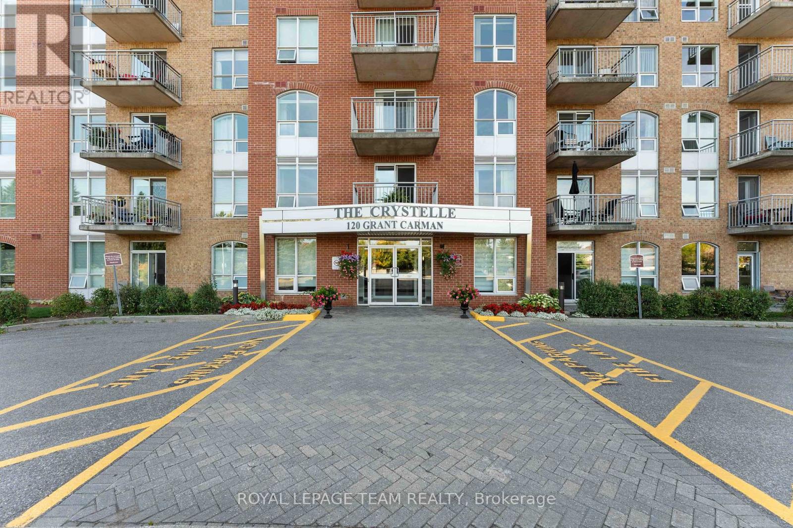 801 - 120 Grant Carman Drive, Ottawa, Ontario  K2E 1C8 - Photo 2 - X12429032