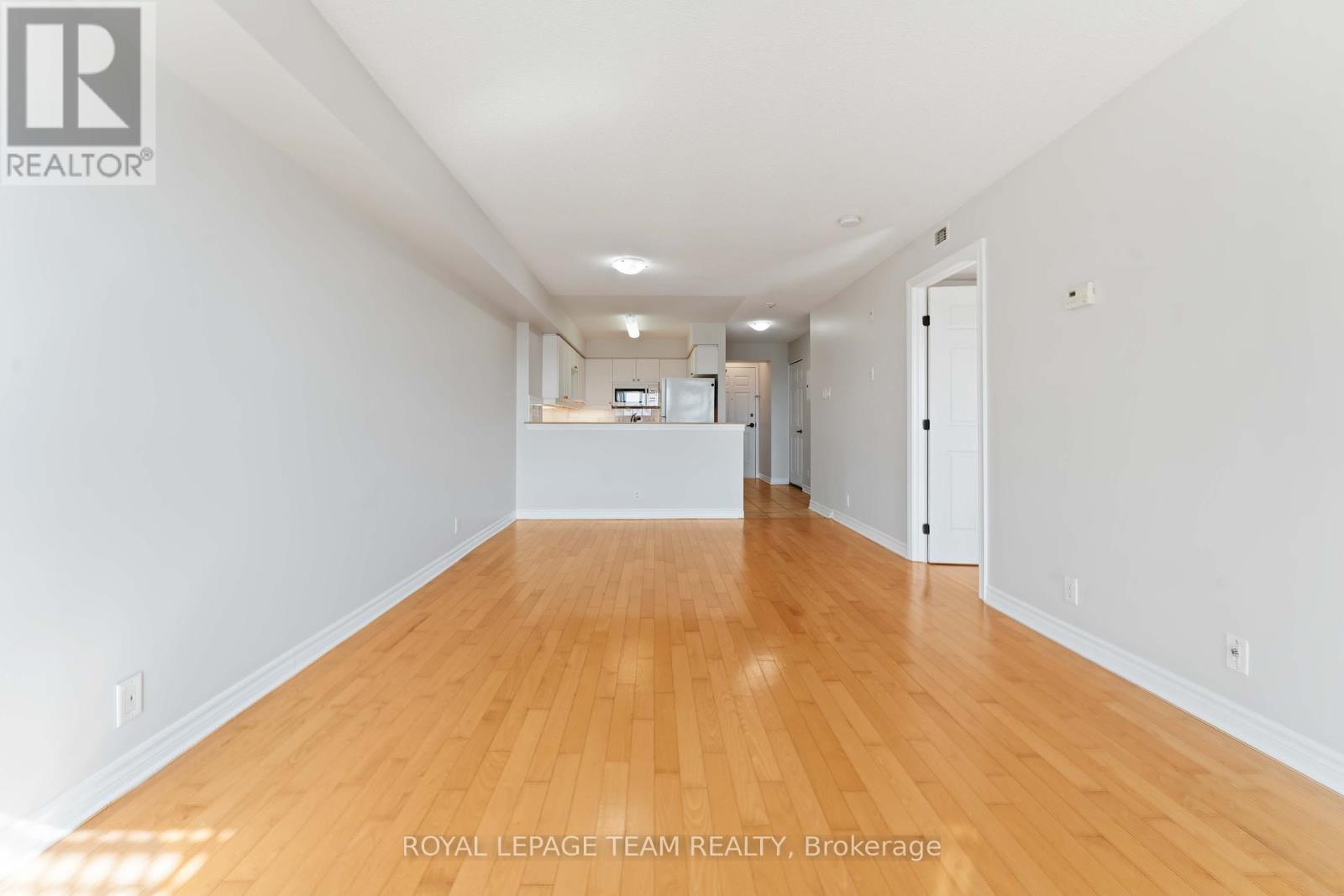 801 - 120 Grant Carman Drive, Ottawa, Ontario  K2E 1C8 - Photo 6 - X12429032
