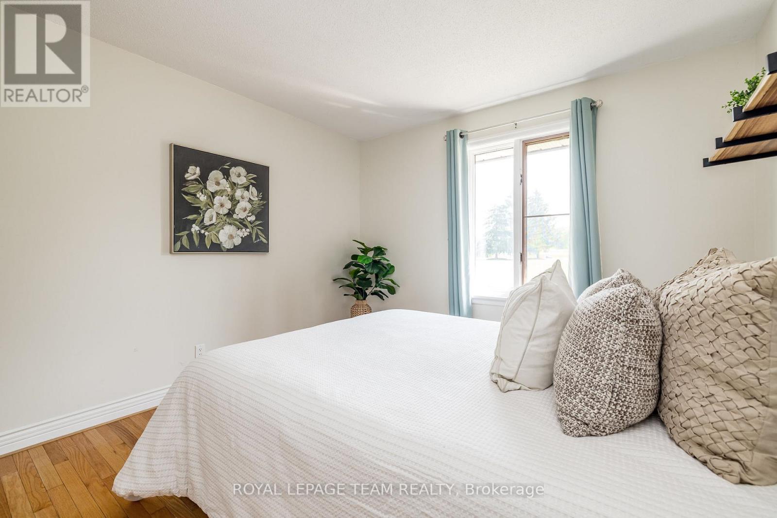 1216a River Road, Ottawa, Ontario  K4M 1B4 - Photo 25 - X12429062