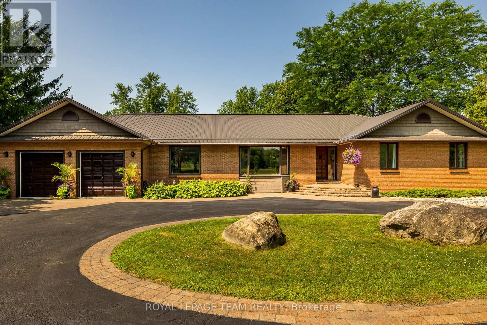 1216a River Road, Ottawa, Ontario  K4M 1B4 - Photo 4 - X12429062