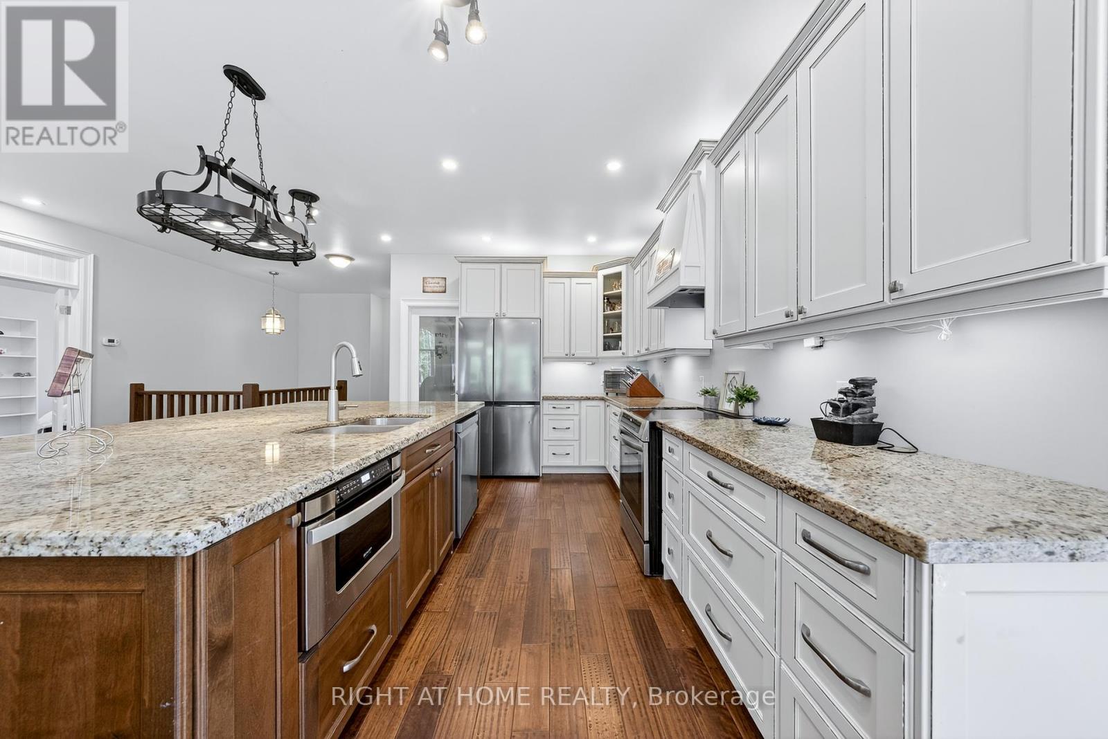 3500 Crescent Harbour Road, Innisfil, Ontario  L9S 2Y8 - Photo 13 - N12428830